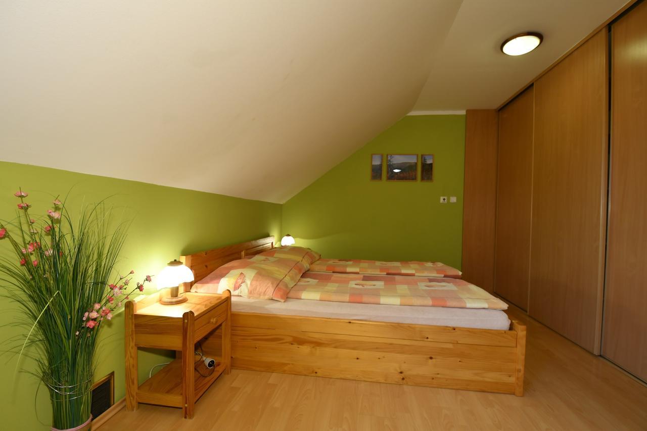 Apartmán u Šárky Valaská Esterno foto